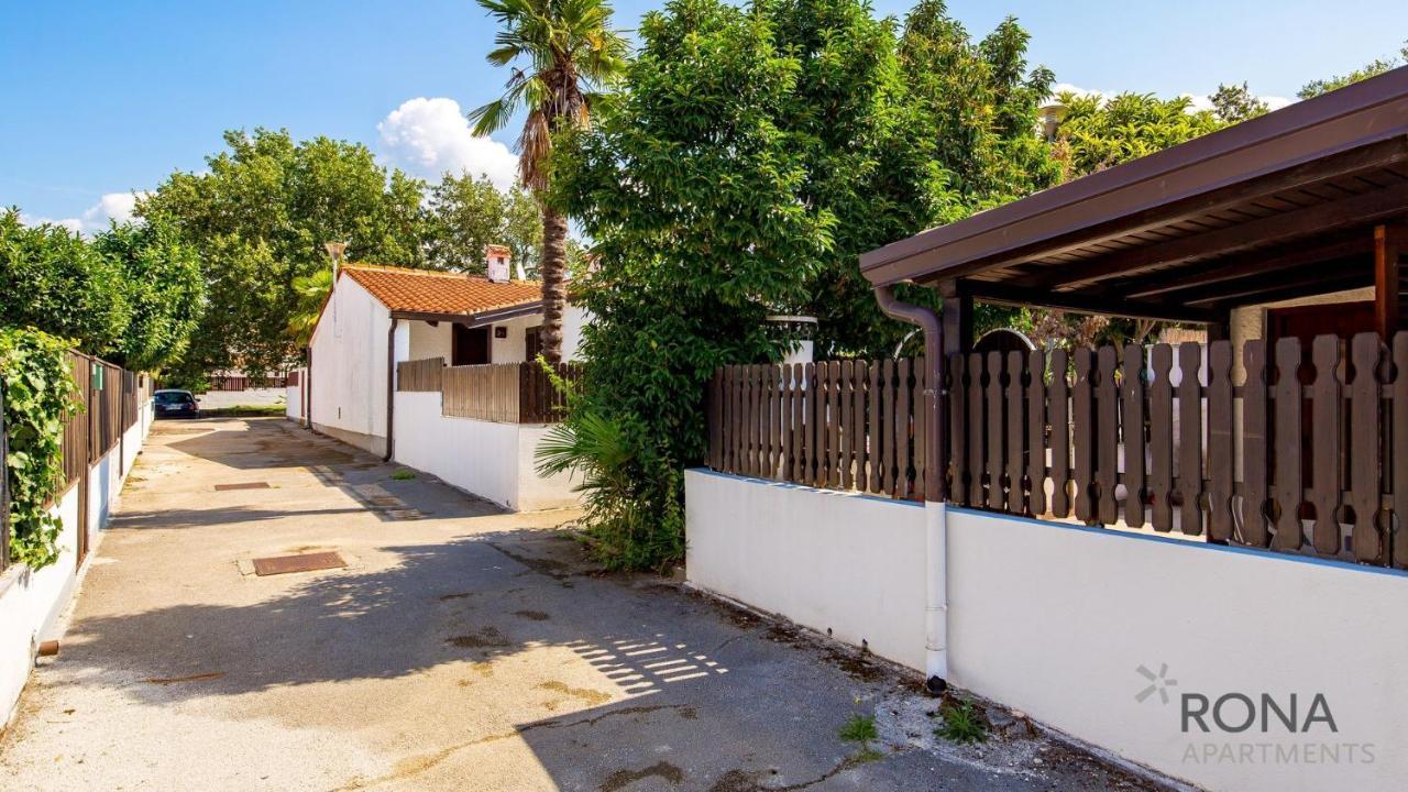 Rona Holiday Home Ana Пореч Экстерьер фото